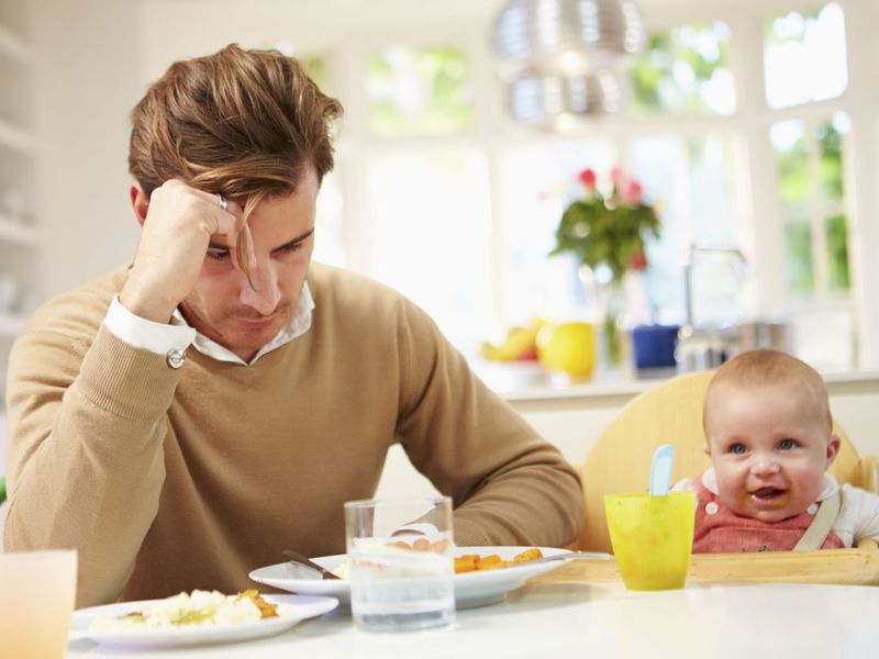 Папа и малыш Родительский стресс