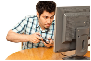 Предпочитают игры работе